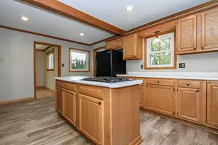 412 West Ave, Pewaukee, WI 53072 - Photo 14