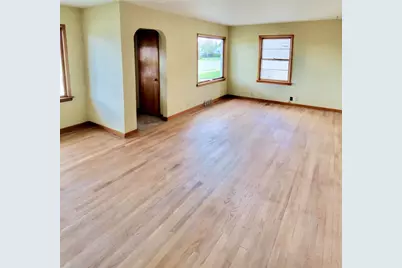 2607  Lincoln Ave, Two Rivers, WI 54241 - Photo 2