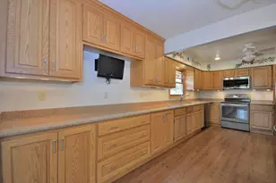 3685 S 104th St, Greenfield, WI 53228 - Photo 8