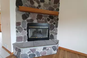 915 Park Cir, Racine, WI 53182 - Photo 26