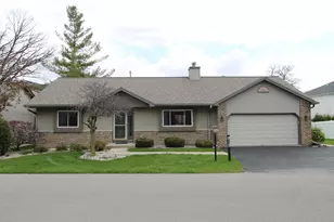 915 Park Cir, Racine, WI 53182 - Photo 28
