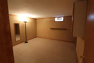 915 Park Cir, Racine, WI 53182 - Photo 14