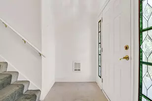 2337 W Vista Bella Dr, Oak Creek, WI 53154 - Photo 2