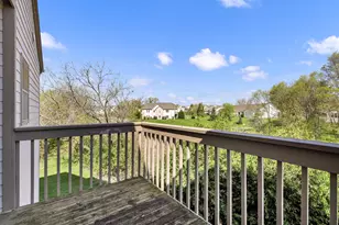 2337 W Vista Bella Dr, Oak Creek, WI 53154 - Photo 6