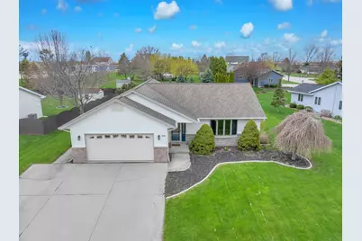 4916  White Fox Dr, Sheboygan, WI 53081 - Photo 2
