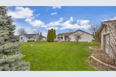 4916  White Fox Dr, Sheboygan, WI 53081 - Photo 32
