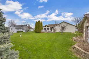 4916 White Fox Dr, Sheboygan, WI 53081 - Photo 32