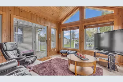 4916  White Fox Dr, Sheboygan, WI 53081 - Photo 10