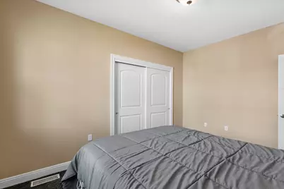 W205N16507  Cranberry Creek Ln, Jackson, WI 53037 - Photo 16