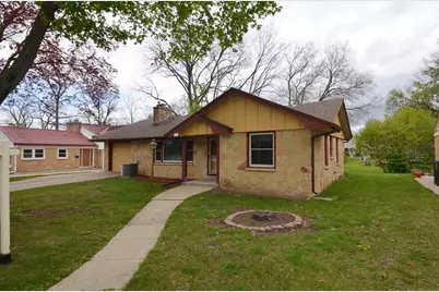 275 N Park St, Whitewater, WI 53190 - Photo 2