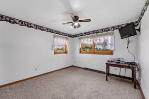 21301 W 6 Mile Rd, Racine, WI 53126 - Photo 36