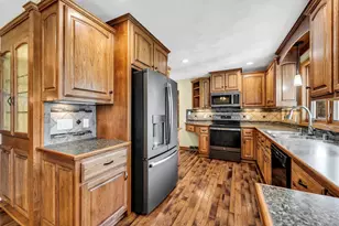 21301 W 6 Mile Rd, Racine, WI 53126 - Photo 26