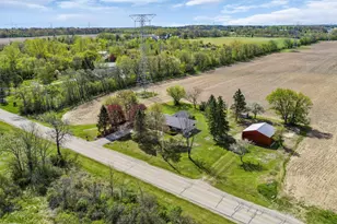 21301 W 6 Mile Rd, Racine, WI 53126 - Photo 4