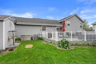 164 E Fairfield Dr, Oak Creek, WI 53154 - Photo 28