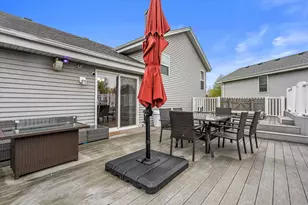 164 E Fairfield Dr, Oak Creek, WI 53154 - Photo 26