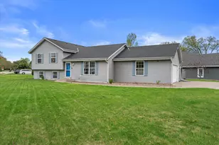 164 E Fairfield Dr, Oak Creek, WI 53154 - Photo 32