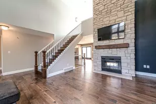 W1461 Maureen Ct, Bloomfield, WI 53147 - Photo 2