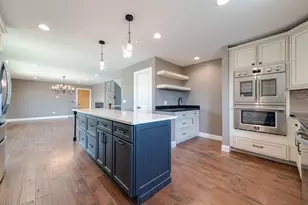W1461 Maureen Ct, Bloomfield, WI 53147 - Photo 8
