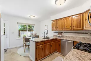 330 W Manor Cir, Bayside, WI 53217 - Photo 8