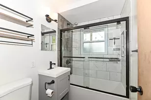 6300 W Cleveland Ave, Milwaukee, WI 53219 - Photo 18