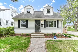 6300 W Cleveland Ave, Milwaukee, WI 53219 - Photo 1