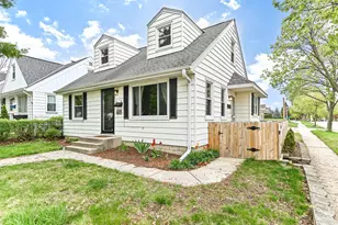 6300 W Cleveland Ave, Milwaukee, WI 53219 - Photo 32