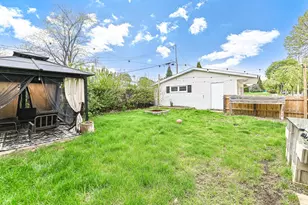 6300 W Cleveland Ave, Milwaukee, WI 53219 - Photo 28