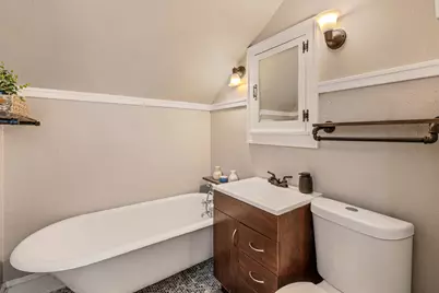2625 S Wentworth Ave, Milwaukee, WI 53207 - Photo 14