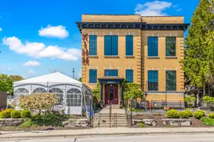 2625 S Wentworth Ave, Milwaukee, WI 53207 - Photo 24