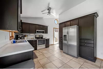 3361  Basil Dr, Madison, WI 53704 - Photo 6