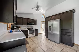 3361 Basil Dr, Madison, WI 53704 - Photo 6