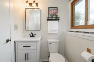 W296N575 Bryn Dr, Delafield, WI 53188 - Photo 20
