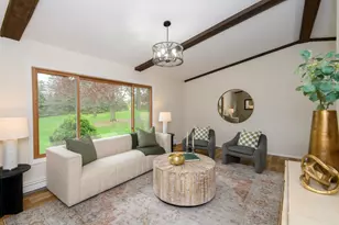 W296N575 Bryn Dr, Delafield, WI 53188 - Photo 8