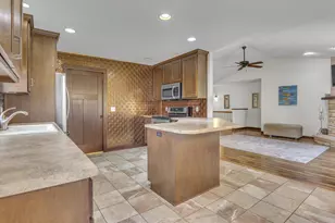 4103 Spring Ct, Sheboygan, WI 53083 - Photo 10