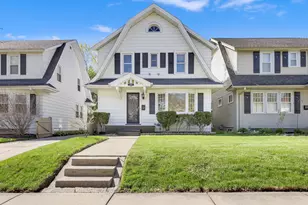 8229 Gridley Ave, Wauwatosa, WI 53213 - Photo 4