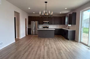 3708 Bishops Cap Dr, Racine, WI 53126 - Photo 6