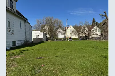 2833 N Hubbard St, Milwaukee, WI 53212 - Photo 2