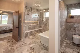N67W34857 Ireland Dr, Oconomowoc, WI 53066 - Photo 10