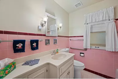 4146 N Bartlett Ave #4148, Shorewood, WI 53211 - Photo 16