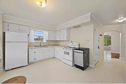 4146 N Bartlett Ave #4148, Shorewood, WI 53211 - Photo 24