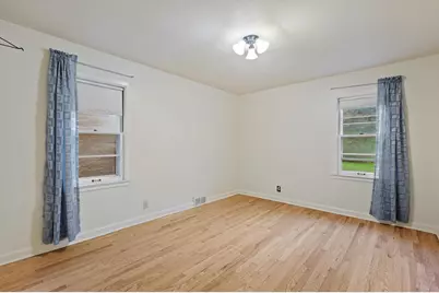 4146 N Bartlett Ave #4148, Shorewood, WI 53211 - Photo 12