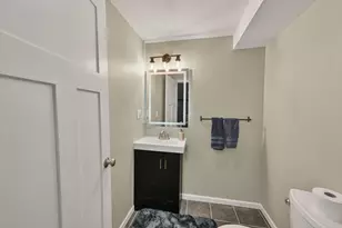 495 E Marquette Ave, Oak Creek, WI 53154 - Photo 14