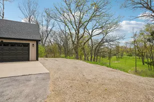 S64W35601 Piper Rd, Eagle, WI 53119 - Photo 64