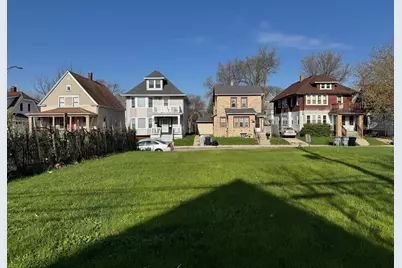 2636 N Hubbard St, Milwaukee, WI 53212 - Photo 2