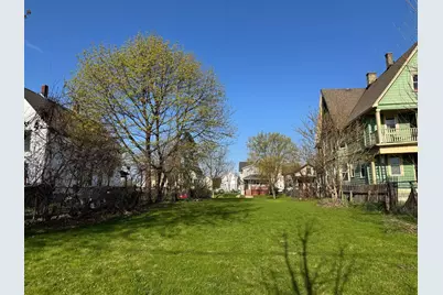2528 N Vel R Phillips Ave, Milwaukee, WI 53212 - Photo 2