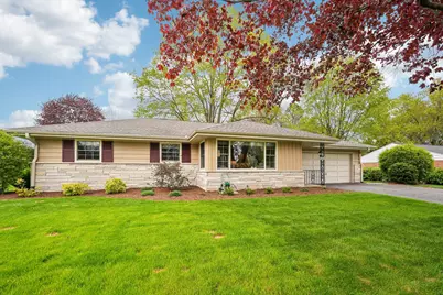 2430 W Apple Tree Rd, Glendale, WI 53209 - Photo 1
