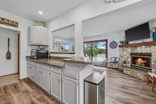 W342N4870 Lindy Ln, Oconomowoc, WI 53058 - Photo 4