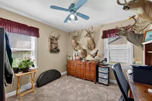 13707 W Forest Dr, New Berlin, WI 53151 - Photo 8