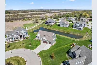 W158N6711  Tamarack Trl, Menomonee Falls, WI 53051 - Photo 48
