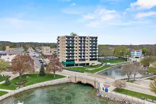 101 Broad St, Lake Geneva, WI 53147 - Photo 86